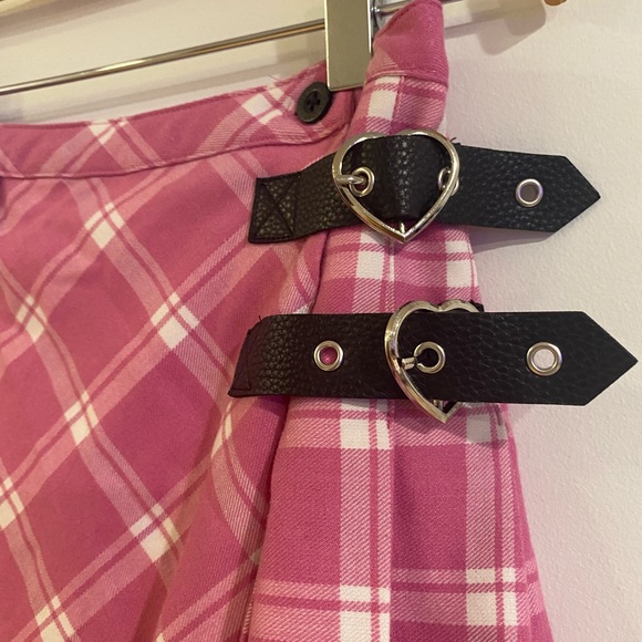 Dollz kill x Lazy Oaf Pleaded Skirt - Picture 4 of 5